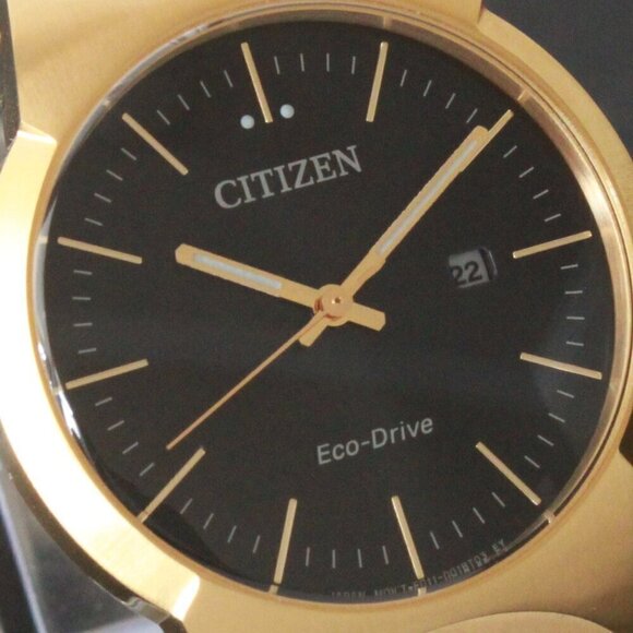Citizen Eco-Drive Women\'s Gold Tone Watch Black Dial 32MM Watch main image 12